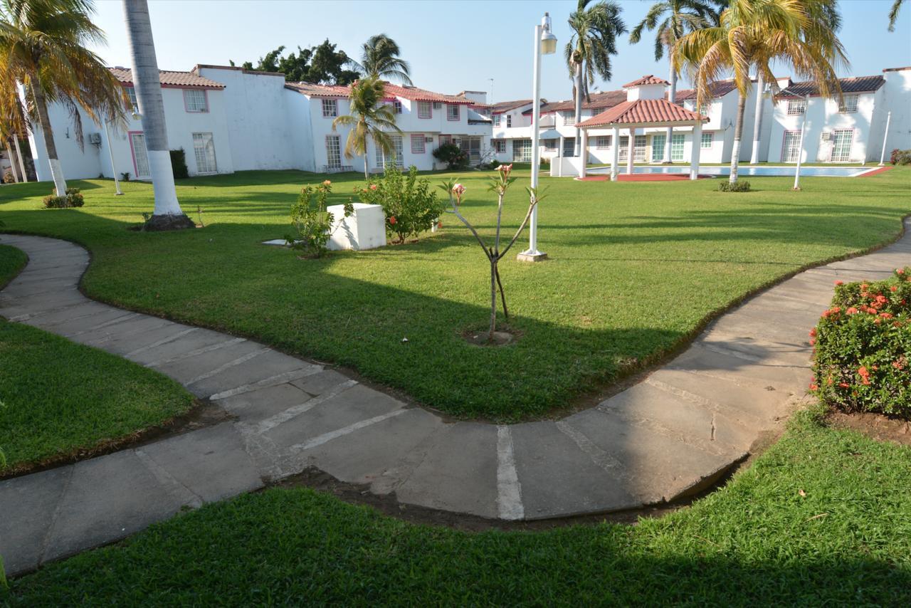 Hominngbird Acapulco Exterior foto